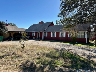 Country Home on 10 Acres Near Zephyr TX,  Barn, Creek & Wildlife - image 2