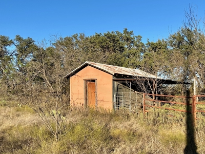 Country Home on 10 Acres Near Zephyr TX,  Barn, Creek & Wildlife - image 23