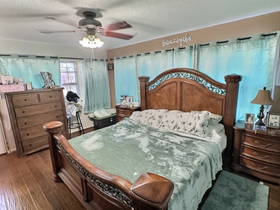 Country Home on 10 Acres Near Zephyr TX,  Barn, Creek & Wildlife - image 8