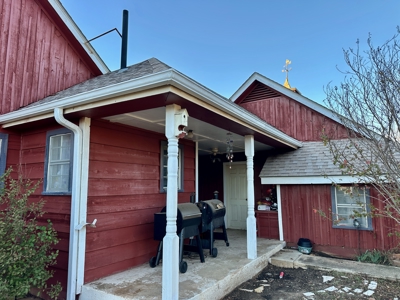 Country Home on 10 Acres Near Zephyr TX,  Barn, Creek & Wildlife - image 18
