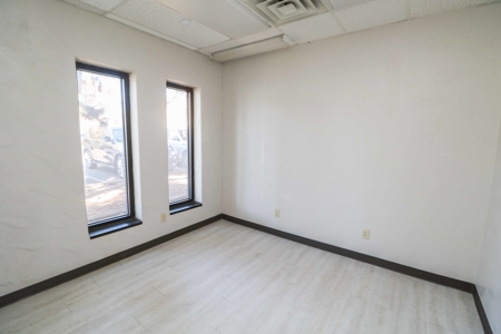 PRIME MEDICAL DISTRICT SPACE - Medical Practice/ Office - image 8