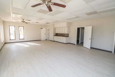 PRIME MEDICAL DISTRICT SPACE - Medical Practice/ Office - image 4