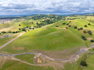 Luxury Country Property 6.8 Acres Gated Ready to Build - image 17