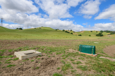 uxury Country Estate in Vacaville, CA English Hills 7.16 Acres - image 14