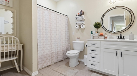 Stunning 8-Bedroom Home on 5 Acres - Modern Comfort Meets Country - image 12