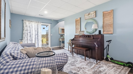 Stunning 8-Bedroom Home on 5 Acres - Modern Comfort Meets Country - image 30