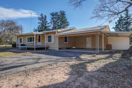 Secluded 91.33-Acre Ranch for Sale in Avery, Texas - image 1