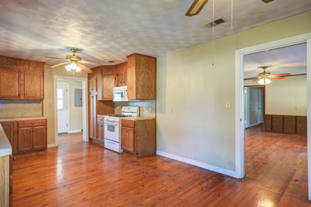 Secluded 91.33-Acre Ranch for Sale in Avery, Texas - image 9