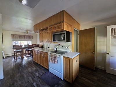 Well-Maintained Home Featuring Yellowstone River Access - image 5