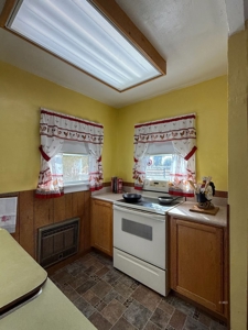 Charming Home with Mountain Views, Outbuildings, and Privacy - image 15