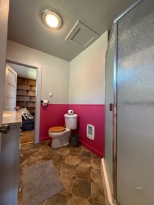 Charming Home with Mountain Views, Outbuildings, and Privacy - image 23