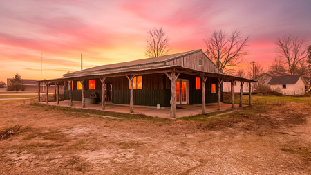 Commercial Building in Shannon County, Missouri - image 3