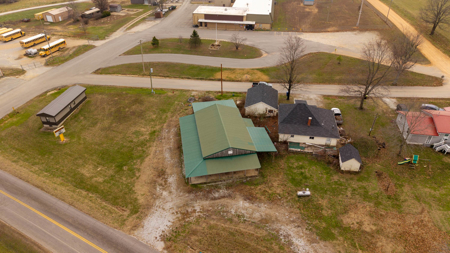 Commercial Building in Shannon County, Missouri - image 35
