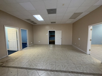 5,000 SF Commercial Lease Near Busy 5th Street - image 18