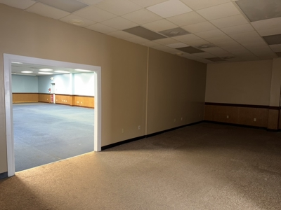 5,000 SF Commercial Lease Near Busy 5th Street - image 13