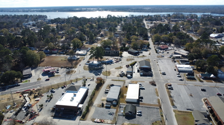 Commercial Lease with Salon Build-Out & Flex Space - image 16