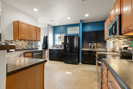 Discover Comfort & Convenience in beautiful Battlement Mesa CO! - image 7