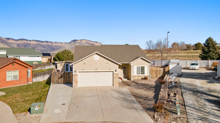 Discover Comfort & Convenience in beautiful Battlement Mesa CO! - image 2