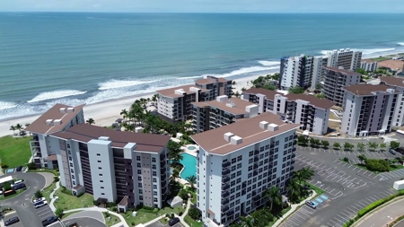 Beachfront Apartment for Sale with Ocean Views in Playa Caracol - image 2