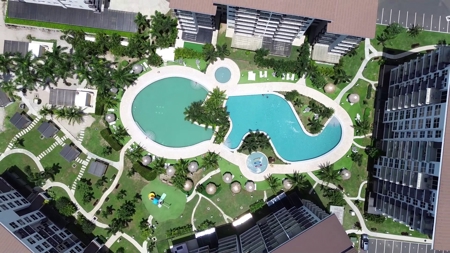 Beachfront Apartment for Sale with Ocean Views in Playa Caracol - image 1