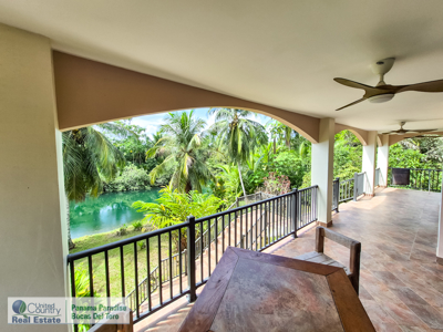 Spacious Waterfront Family Home on Isla Colon, Bocas del Toro - image 22