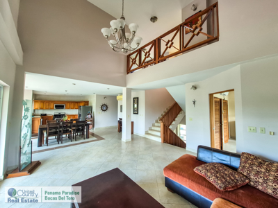 Spacious Waterfront Family Home on Isla Colon, Bocas del Toro - image 6