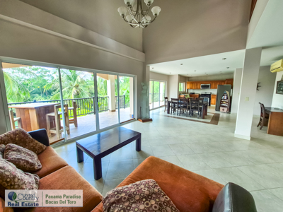 Spacious Waterfront Family Home on Isla Colon, Bocas del Toro - image 5