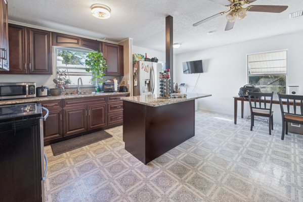 1 Acre • Covered Parking • Williston