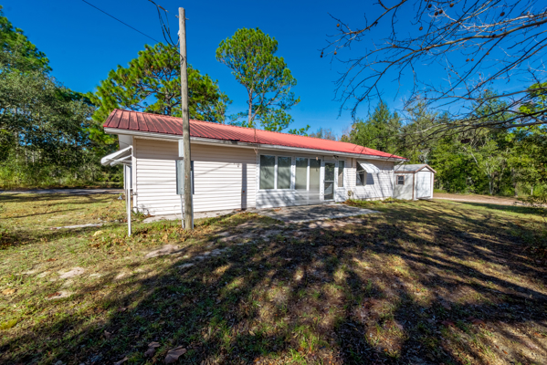1 Acre • Covered Parking • Williston