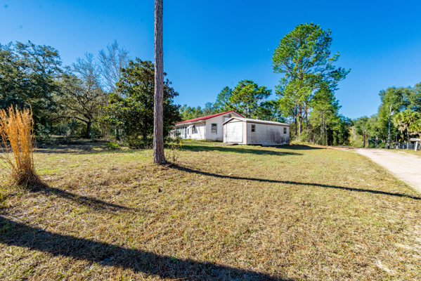1 Acre • Covered Parking • Williston