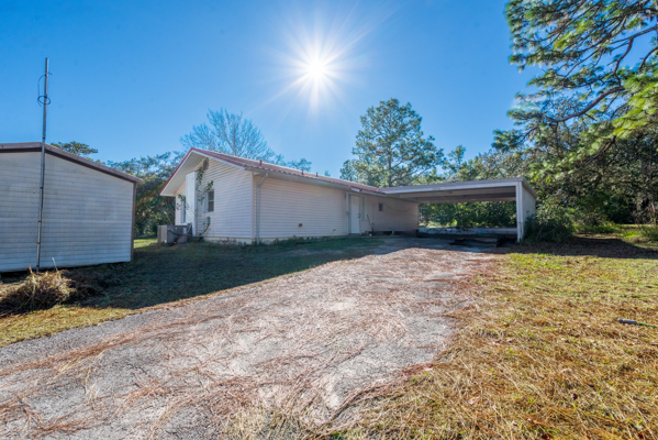 1 Acre • Covered Parking • Williston