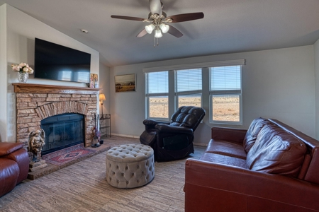 153 Acre Ranch for Sale in Estancia New Mexico - image 5