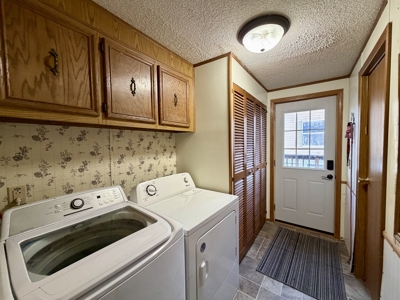 Move-In Ready Albia, Iowa Home For Sale - image 3