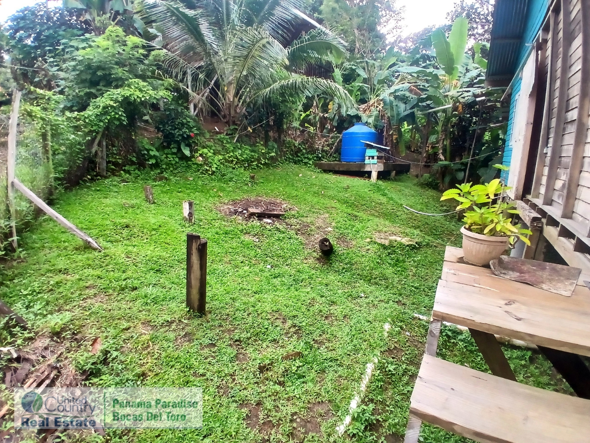 Charming Caribbean Home Near Wizard Beach — Old Bank, Isla Bastimentos - 4