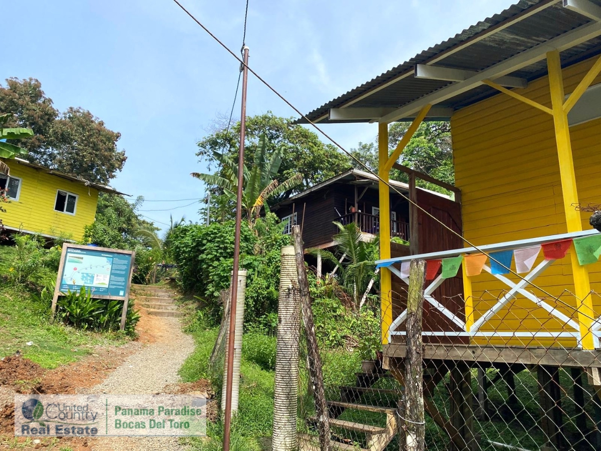 Charming Caribbean Home Near Wizard Beach — Old Bank, Isla Bastimentos - 20