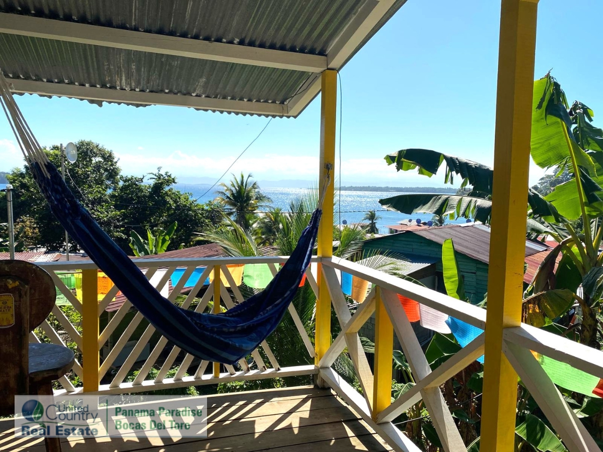 Charming Caribbean Home Near Wizard Beach — Old Bank, Isla Bastimentos - 2