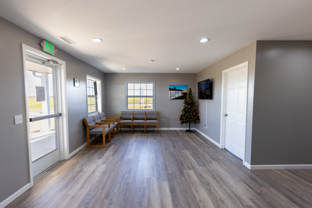 Commercial Office Building for Sale w/ Self Storage Revenue in TN - image 4