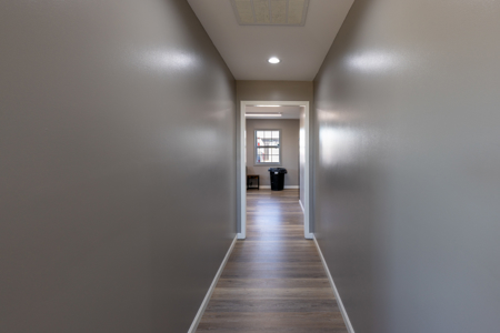 Commercial Office Building for Sale w/ Self Storage Revenue in TN - image 10