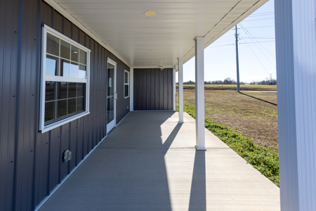 Commercial Office Building for Sale w/ Self Storage Revenue in TN - image 2