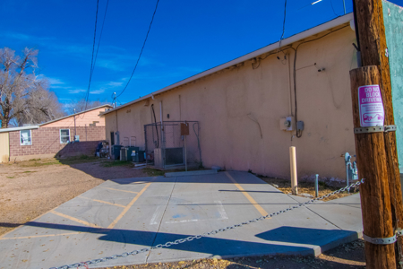 Rare investment opportunity in the heart of historic Seligman, AZ - image 19