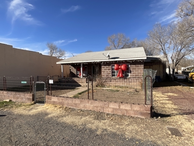 Rare investment opportunity in the heart of historic Seligman, AZ - image 1