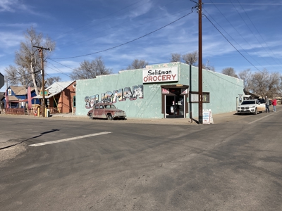 Rare investment opportunity in the heart of historic Seligman, AZ - image 2