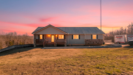 Country Home and Acreage for sale in the Missouri Ozarks - image 2