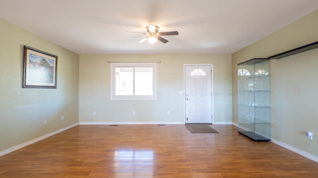 Country Home and Acreage for sale in the Missouri Ozarks - image 11