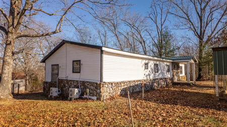 Country Home in the Ozarks | Alton, Missouri - image 33