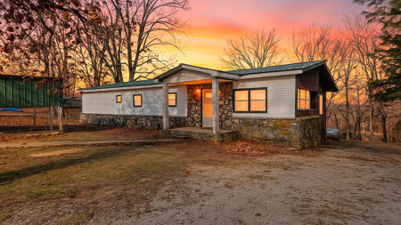 Country Home in the Ozarks | Alton, Missouri - image 3