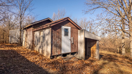 Country Home in the Ozarks | Alton, Missouri - image 36