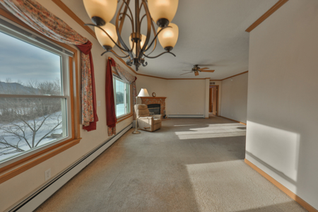 Off-Grid Solar Renewable Energy System Home on 67 Acres with Pine - image 7