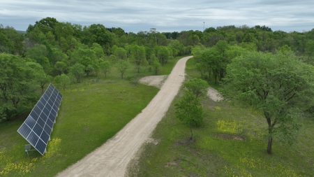 Off-Grid Solar Renewable Energy System Home on 67 Acres with Pine - image 43