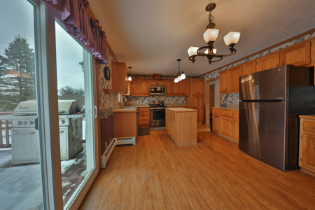 Off-Grid Solar Renewable Energy System Home on 67 Acres with Pine - image 11